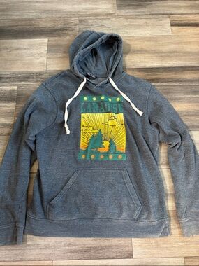 Laradise Graphic Hooded Sweatshirt - Gray